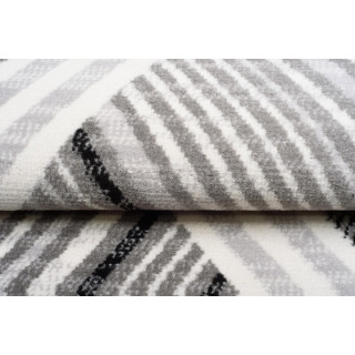 Krem siva preproga z vzorcem