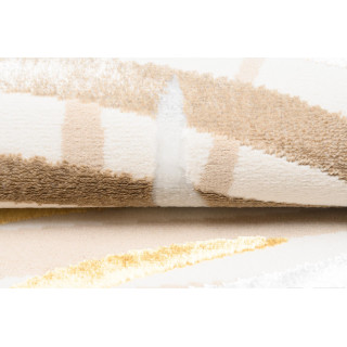 Preproga z zlatim motivom