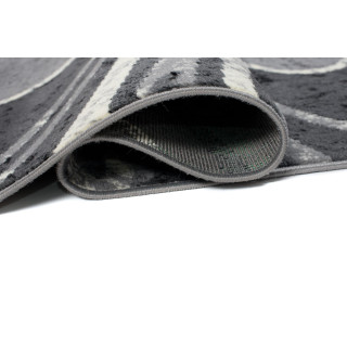 Siva preproga z modernim vzorcem