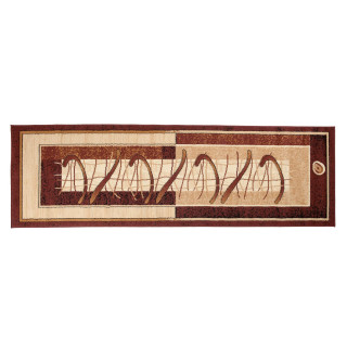 Hnedý koberec s jednoduchým vzorom