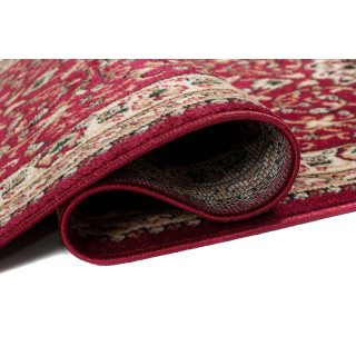 Vintage koberec v červenej farbe