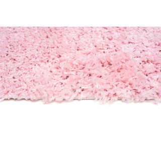 Svetlo-ružový metrážny koberec