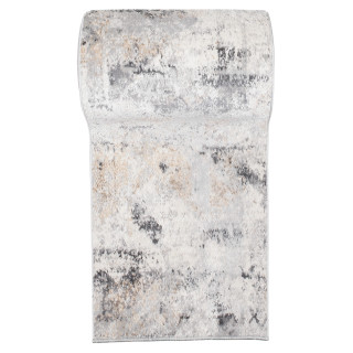 Moderný metrážny koberec bielej farby