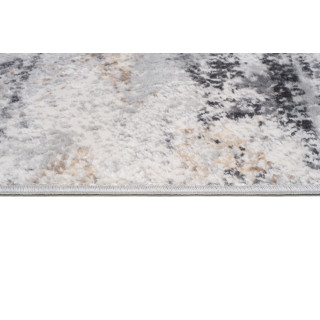 Moderný metrážny koberec bielej farby