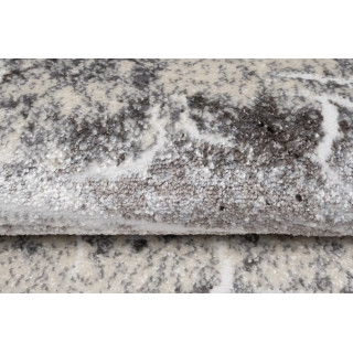 Krémový metrážny koberec s jemným vzorom