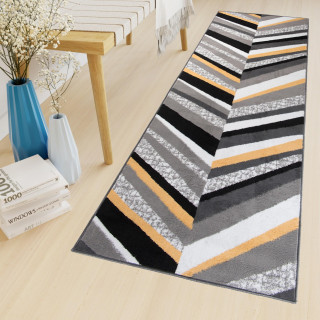 Moderný metrážny sivý koberec