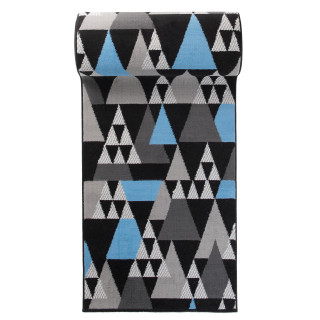 Čierny metrážny koberec s modrým vzorom