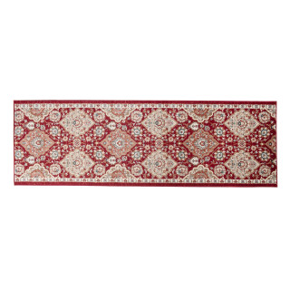 Červený metrážny koberec v štýle vintage
