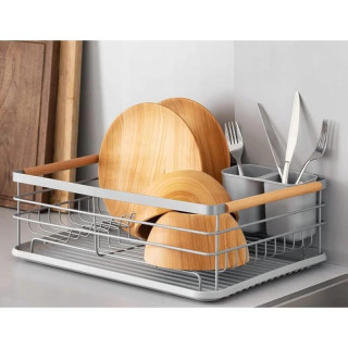 Sivý odkvapkávač na riad s podnosom