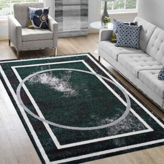 Zelený koberec s moderným vzorom