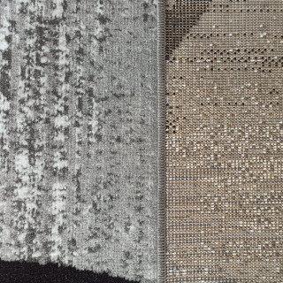 Vzorovaný koberec v modernom štýle