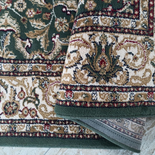 Zelený vintage koberec