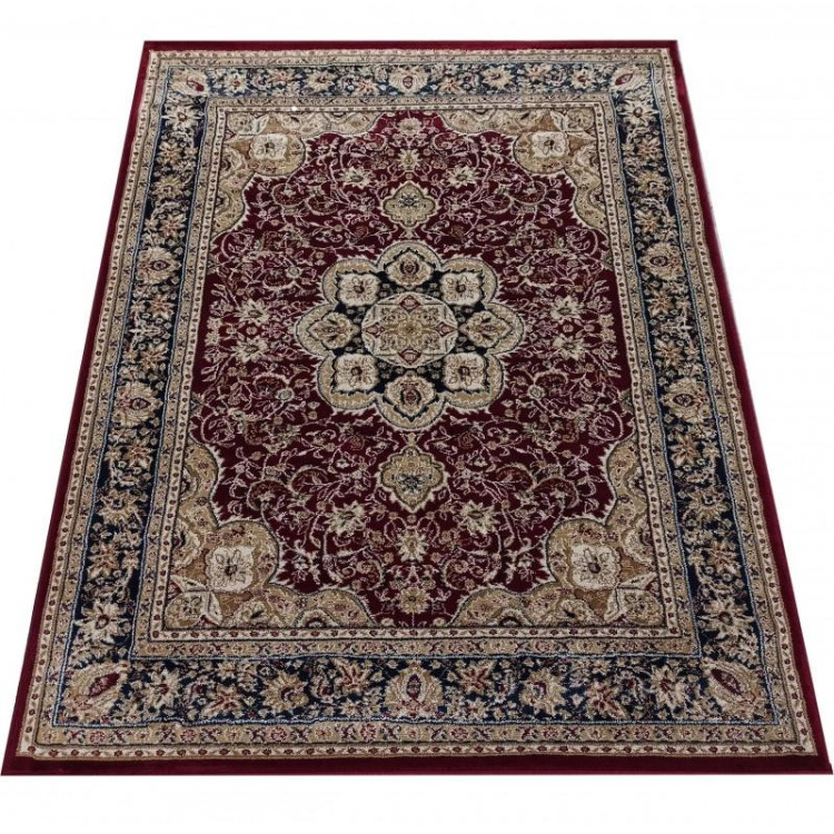 Vintage koberec v červenej farbe