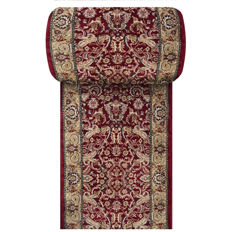 Metrážny koberec červenej farby