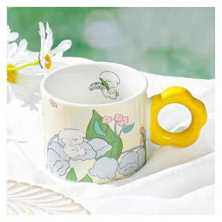 Žltý kvetinový hrnček s lyžičkou + krabička