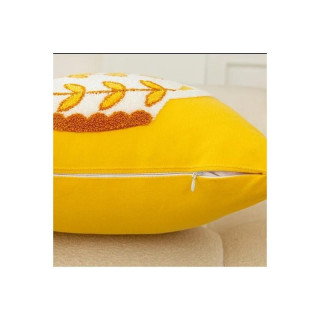 Žltá obliečka na vankúš s džbánom s kvetmi