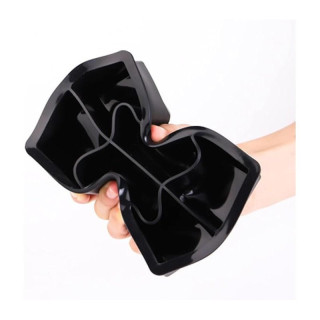 Čierna silikónová forma na ľadové kocky - 6 veľkých kociek