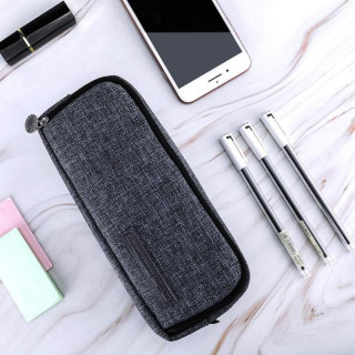 Temno siva velika triprekatna peresnica