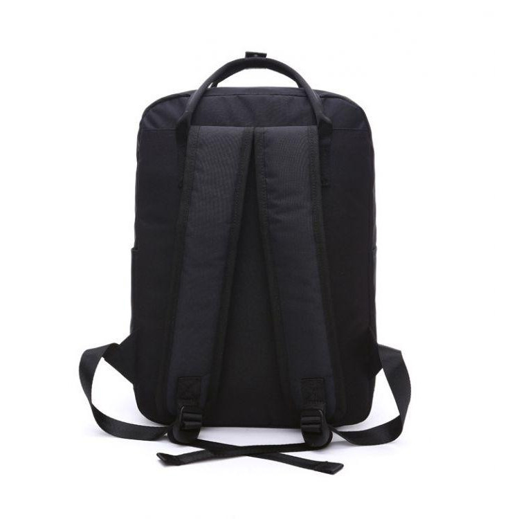 Temno moder športni nahrbtnik z ročaji