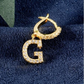Uhani okrašeni z zlatim cirkonom s črko G