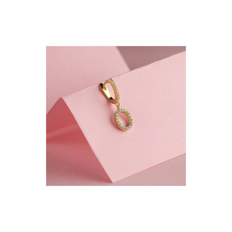 Uhani okrašeni z zlatim cirkonom s črko O