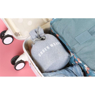 Kozmetična torbica v sivi barvi