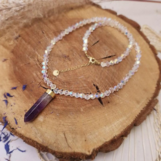 Pozlačena ogrlica z vijoličnim kristalom