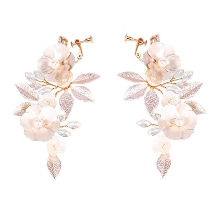 Cvetlični poročni uhani