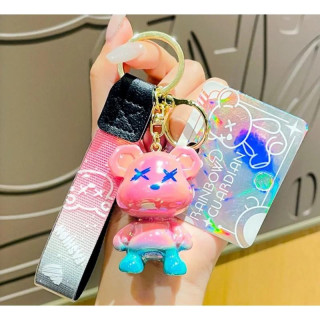 Barvit obesek s plišastim medvedkom