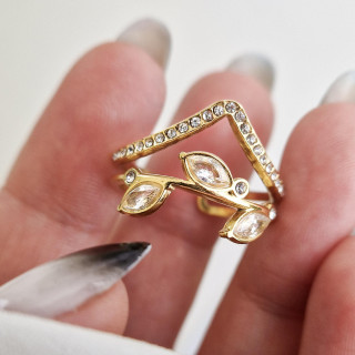 Pozlačen ženski prstan s cirkoni