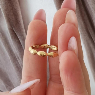 Ženski pozlačen prstan iz kirurškega jekla