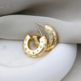 Pozlačeni uhani z zvezdicami