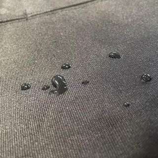 Potovalni nahrbtnik + kozmetična torbica