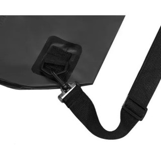 Črna nepremočljiva torba - 20l