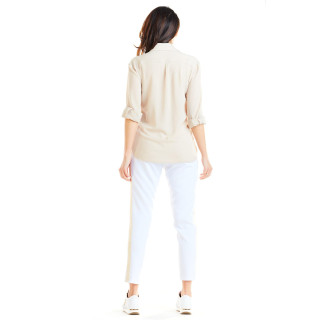 Modne ženske hlače s kontrastnim pasom v beli barvi