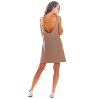 Ženska poletna obleka z globokim izrezom na hrbtu v bež barvi