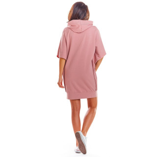 Športna ženska roza obleka z našitkom