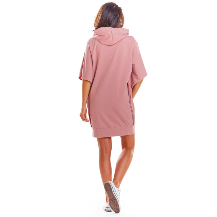 Športna ženska roza obleka z našitkom