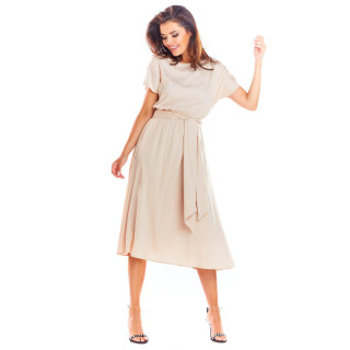 Ženska elegantna poletna obleka v bež barvi