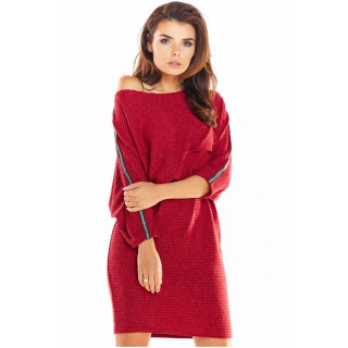 Oversize ženska obleka v bordo barvi z dolgimi rokavi