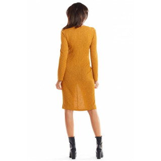 Oprijeta ženska obleka kamelje barve z gumbi