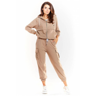 Ohlapne ženske hlače v bež barvi z elastiko v pasu