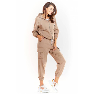 Ohlapne ženske hlače v bež barvi z elastiko v pasu