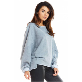 Širok siv ženski pulover asimetričnega kroja