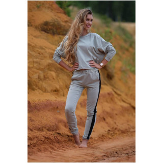 Kratek ženski pulover mint barve s širokim krojem