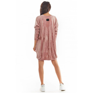 Ženska ohlapna žametna obleka z v-izrezom v roza barvi