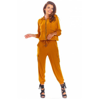 Ženski ohlapen športni komplet Camel