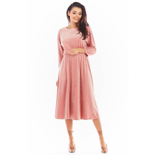 Ženska midi obleka iz velurja s 3/4 rokavi v roza barvi