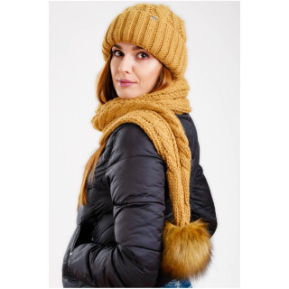 Ženska volnena kapa s šalom karamelne barve s čopom