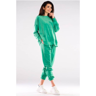 Ženski oversize pulover iz zelenega velurja